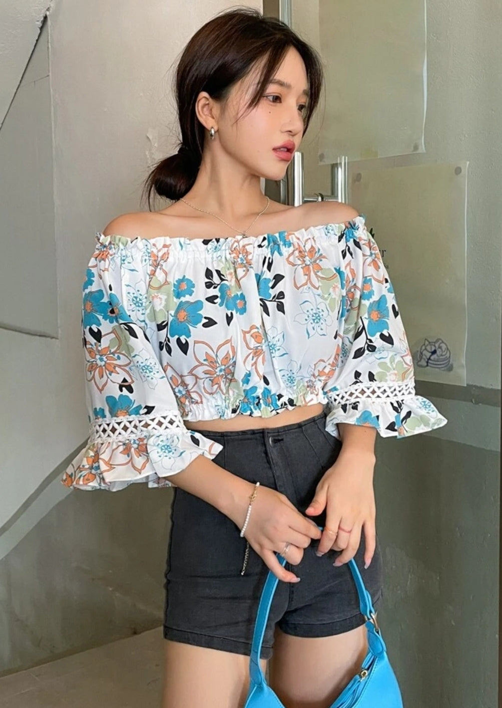 NiloBerry Multicolour floral printed off-shoulder crop top with flare and lace sleeve