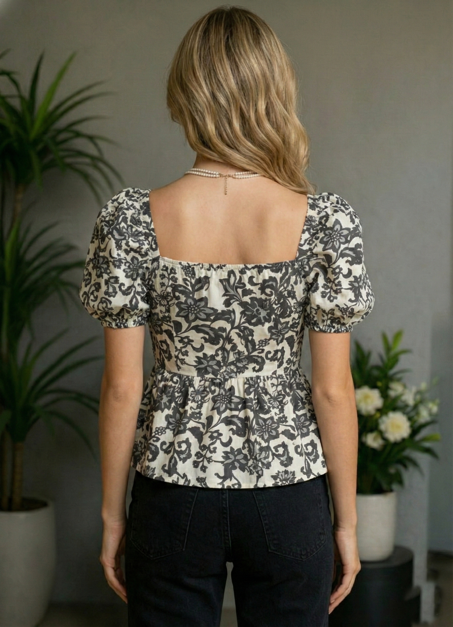 Women’s Floral Sweetheart Neck Puff Sleeve Peplum Top
