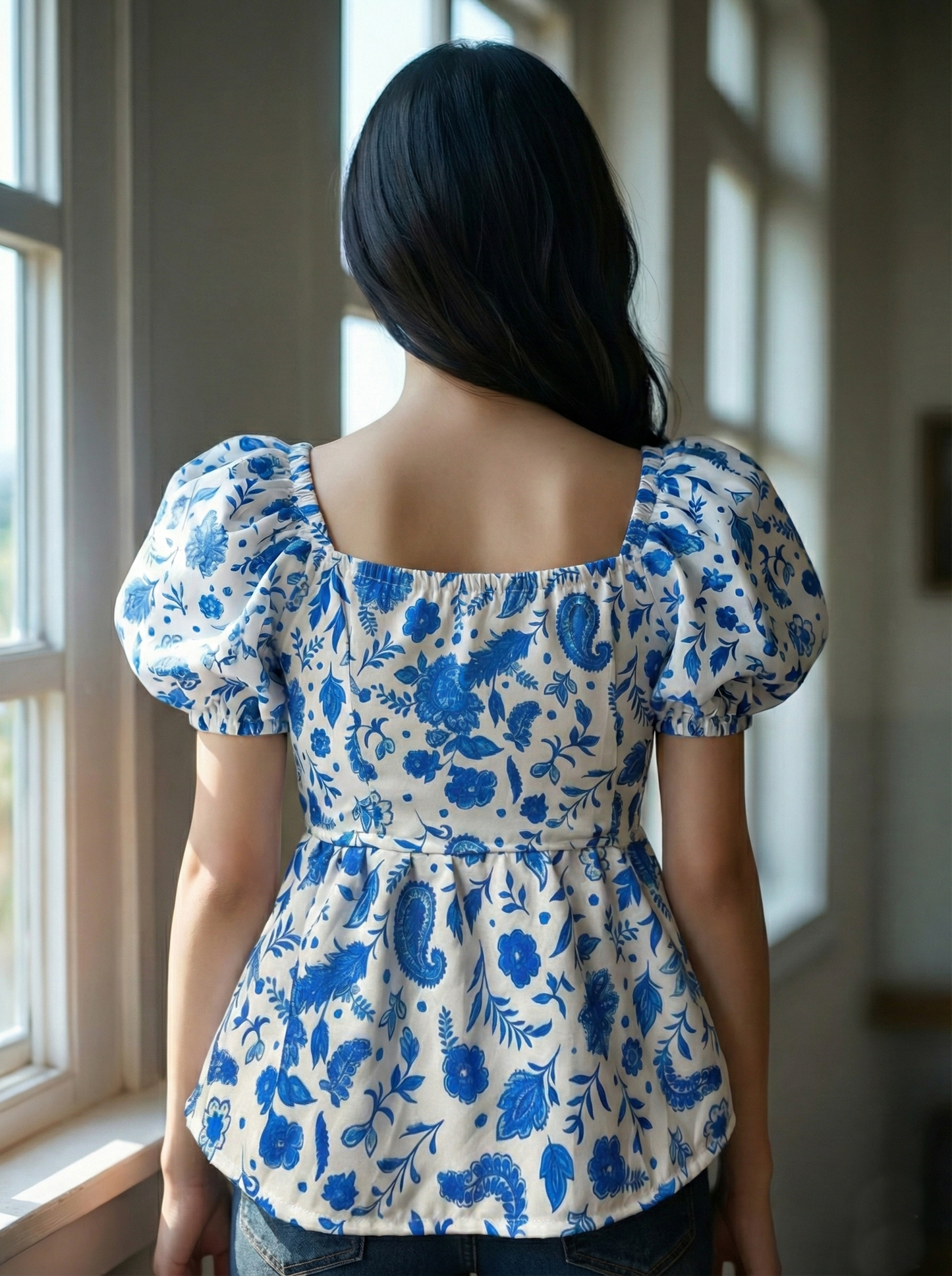 women’s floral printed puff-sleeve crop top