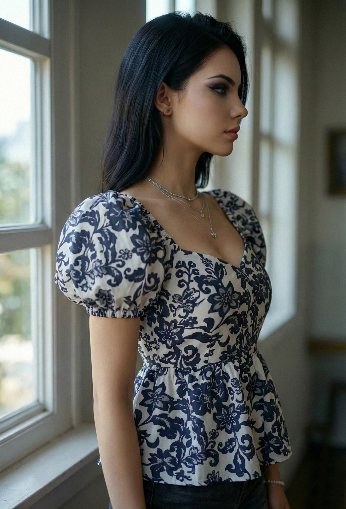 women’s floral printed puff-sleeve crop top